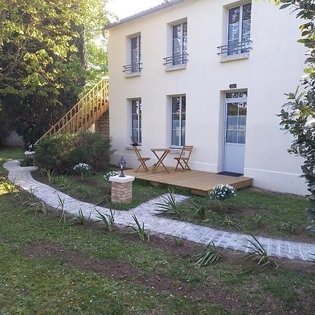 La Grelauderie 2 Apartment Saintes Exterior photo